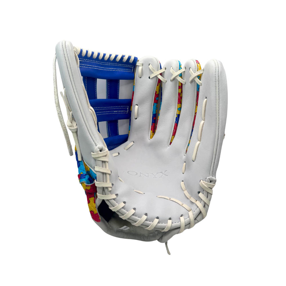 Onyx Fielding Glove - Acceptance